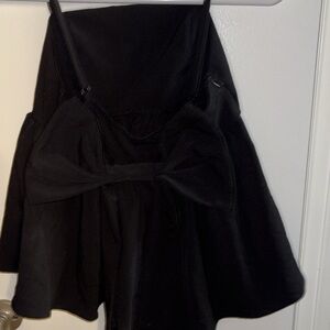 Elegant Black teen top 16Y